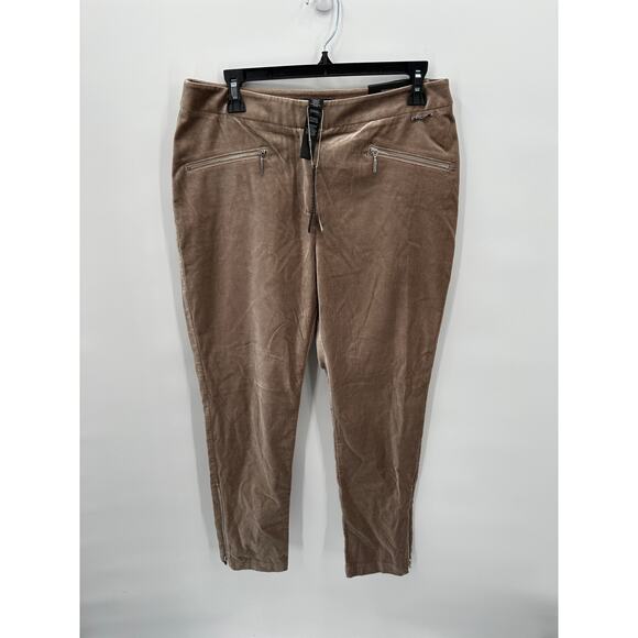 CHICO'S Black Label Velveteen Skinny Leg Pants in Taos Taupe // .5 US 6 - Picture 1 of 13